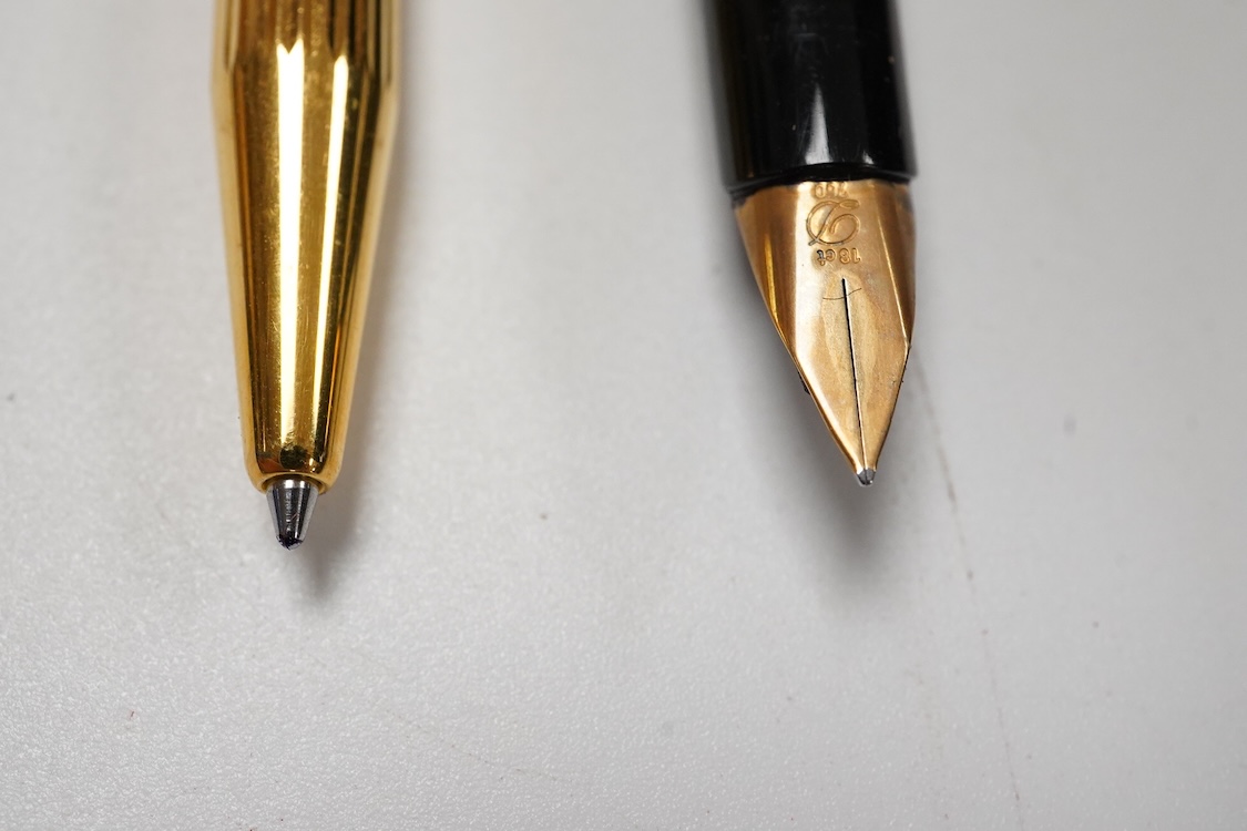 A mixed lot of mainly Parker fountain pens plus a Conway Stewart - mixed condition